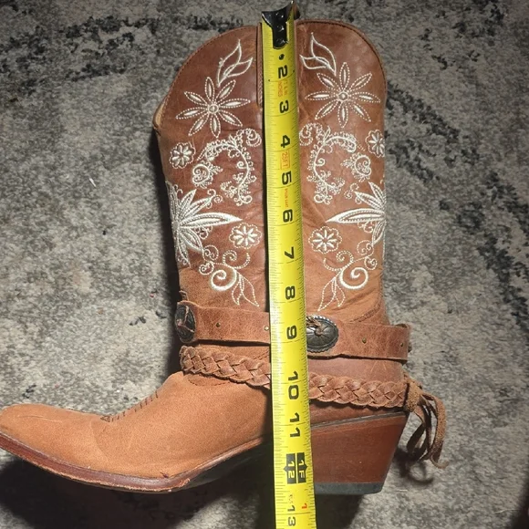 Shyanne Brown Embroidered Women’s Western Boots - Picture 9 of 11
